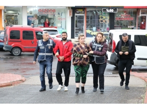 Hırsızlıktan Tutuklanan Kadın: "Cinayet Mi İşledik"