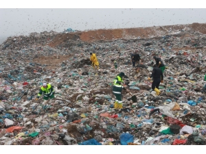 Annesi Tarafından Öldürülen Bebeğin Cesedi Aranıyor