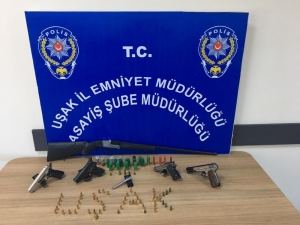 Uşak’ta Silah Ticareti Yaptığı İddia Edilen Şahıs Yakalandı