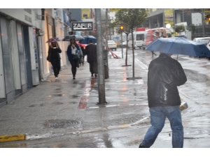 Meteorolojiden Soğuk Ve Yağışlı Hava Uyarısı