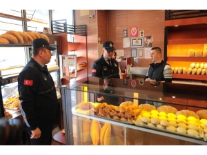 Akhisar Belediyesi Zabıta Ekipleri Hijyen Denetimi Yaptı