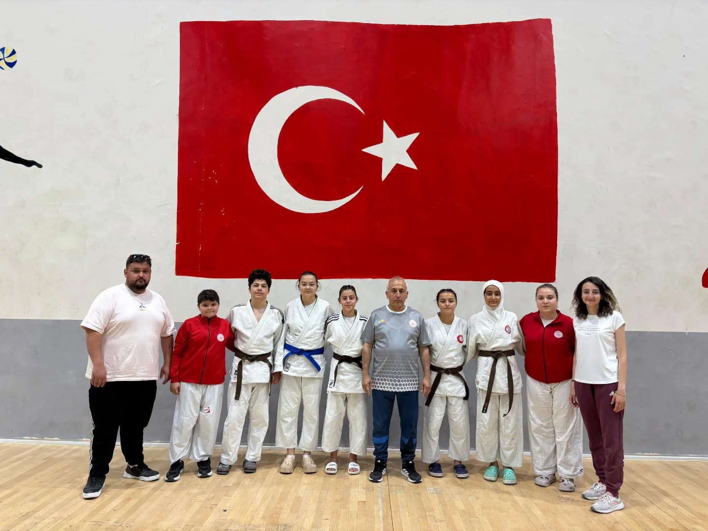 kutahya-belediyespor-judoda-madalyalari-topladi