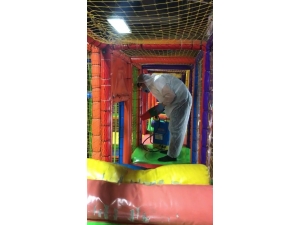 Alışveriş Merkezindeki Oyun Alanları Dezenfekte Edildi