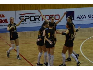 Vakıfbank Ve Kayseri Osb Teknik Koleji 1. Lige Yükseldi