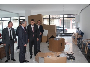 Kaymakam Pişkin Gençlik Merkezinde İncelemelerde Bulundu