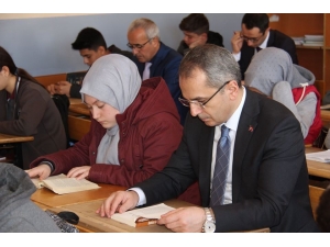 Kaymakam Öğrencilerle Son Kez Kitap Okudu