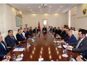 Manisa’da Koronavirüse Karşı Alınan Tedbirler Görüşüldü