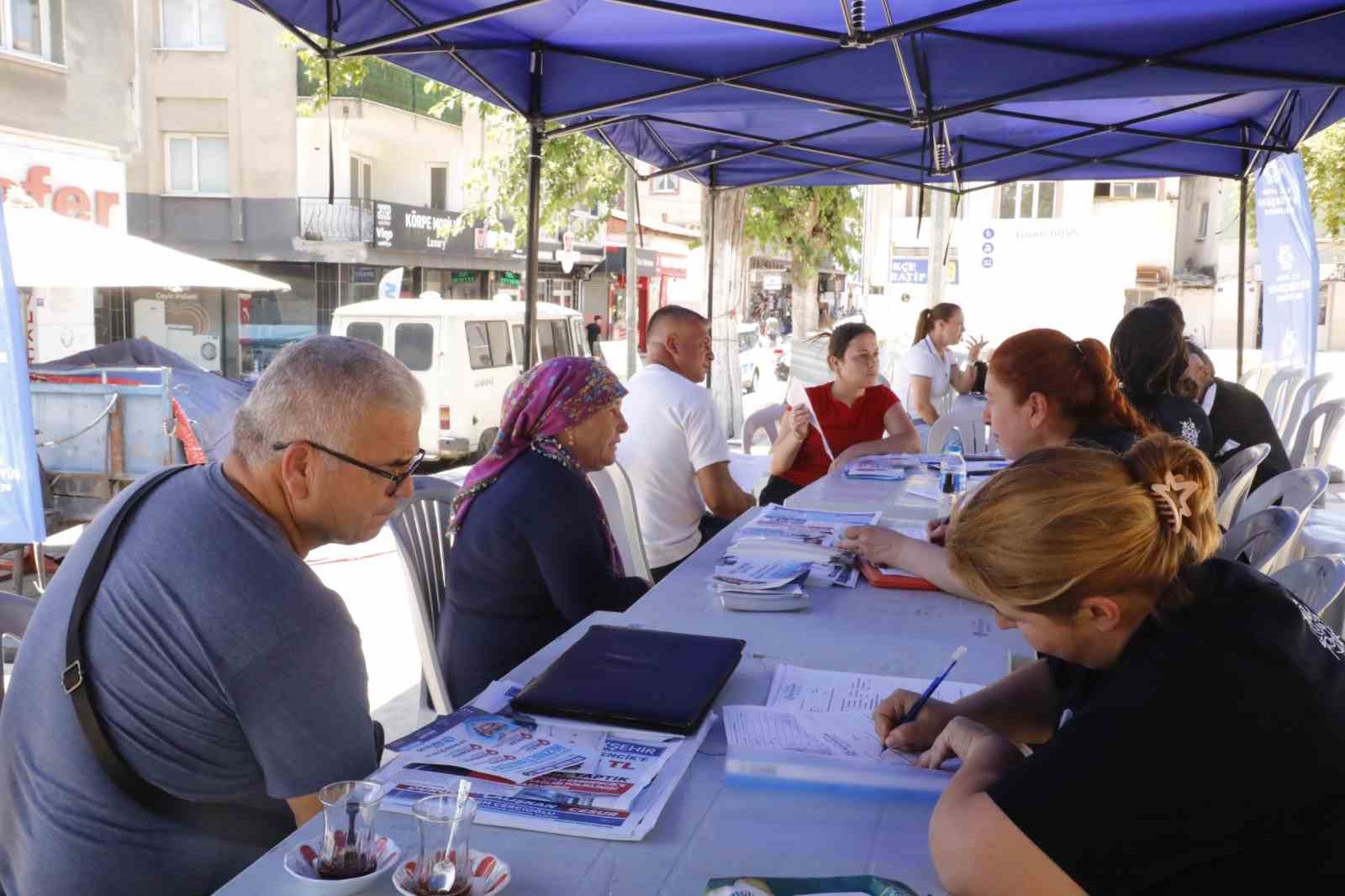 mobil-dis-klinikleri-germencik-ve-kocarli-da-vatandaslarla-bulustu