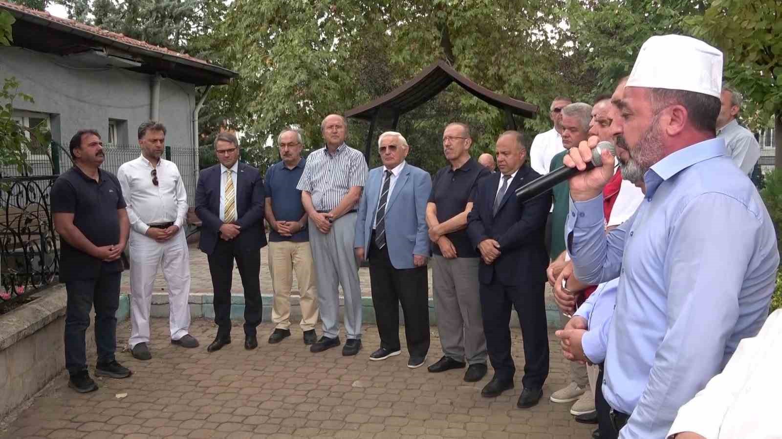 bursa-da-molla-arap-hazretleri-vefatinin-495-inci-yilinda-anildi