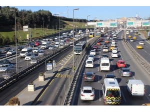 Okulların Tatil Edilmesiyle Trafikte Yoğunluk Başladı