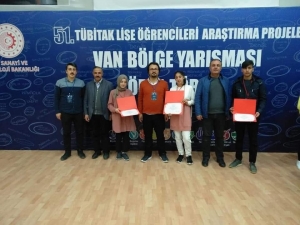 Ahlat’tan Tübitak Bölge Yarışmasında 2 Birincilik