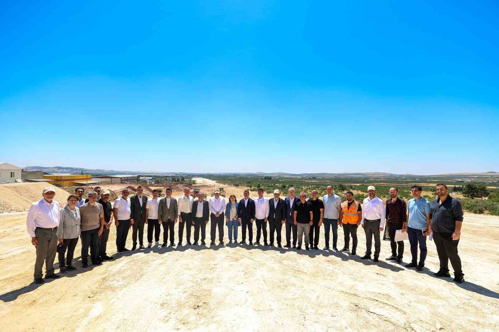 sahin-mavikent-havalimani-yolu-calismalarini-inceledi