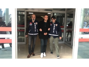 Konya’da Eşini Öldüren Koca Adliyeye Sevk Edildi