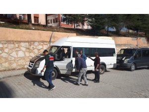 Akrabasının Minibüsüne Ateş Açtı: 1 Ölü