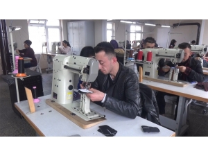 İşsiz Gençler Hem Nitelikli Elemana Dönüşüyor, Hem De İş Buluyor