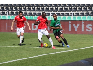 Süper Lig: Denizlispor: 0 - Gençlerbirliği: 0 (İlk Yarı)