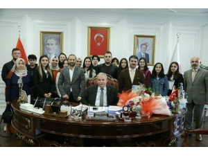 Başkan Demirtaş’tan Dereceye Giren Öğrencilere Tatil Ve Gezi Sözü