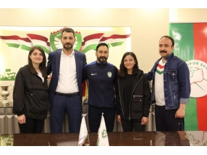 Amed Sportif Faaliyetlerin Kadın Teknik Direktörü Yakut Oldu