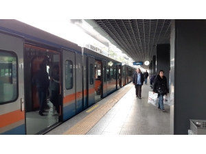 Bakırköy- Atatürk Havalimanı İstasyonları Arasında Metro Seferleri Durdu