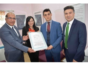 Menemen Adliyesine ’Bebek Dostu Kurum’ Unvanı