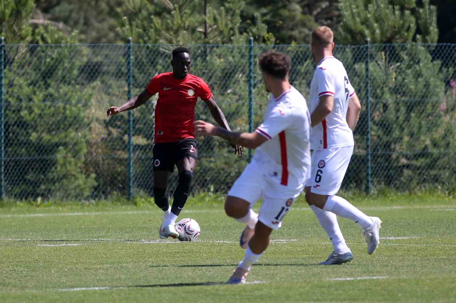 genclerbirligi-ile-corum-fk-golsuz-berabere-kaldi