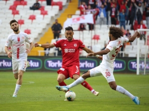 Sivasspor İle Antalyaspor 22. Randevuda