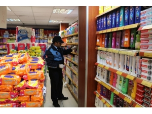 Kartal’da Zabıta Ekipleri Korona Fırsatçılarına Göz Açtırmıyor