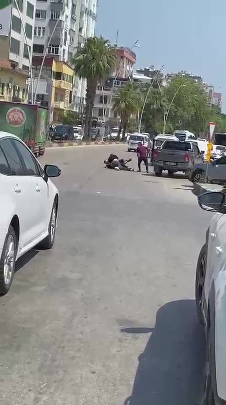 adana-da-kavga-sirasinda-cikan-pompali-tufek-panige-neden-oldu