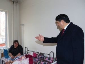 Rektör Alma, Özel Mısra Göleli Bakım Merkezini Ziyaret Etti