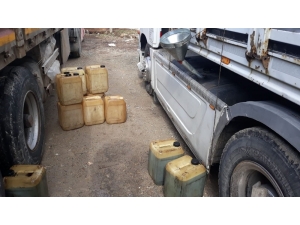 Uşak’ta 1.5 Ton Kaçak Akaryakıt Ele Geçirildi