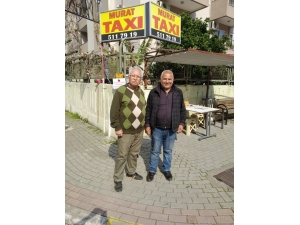 Taksi Şoförü Bulduğu Cüzdanı Sahibine Ulaştırdı