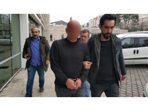 Bekçilere Tabancayla Ateş Açtı