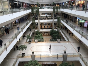 Korona Virüsü Alışveriş Merkezlerini Vurdu