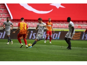 Süper Lig: Hes Kablo Kayserispor: 2 - Yeni Malatyaspor: 1 (Maç Sonucu)