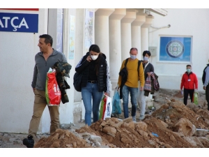Yunan Adasında Mahsur Kalan Vatandaşlar Türkiye’ye Ulaştı