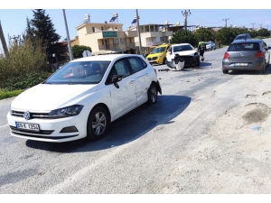 Kuşadası’nda Trafik Kazası; 1 Yaralı