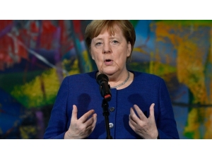 Merkel’den, Türkçe Alt Yazılı Korona Virüsü Mesajı