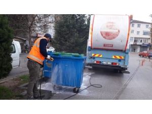 Kartepe’de 11 Bin Konteyner Dezenfekte Edildi
