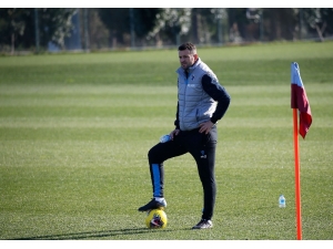 Trabzonspor, Hüseyin Çimşir Yönetiminde İlk Kez Evinde Puan Kaybetti