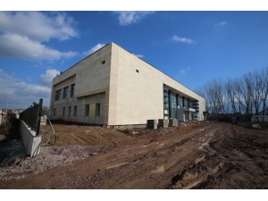 Kartepeli Gençler Yüzmeye Doyacak