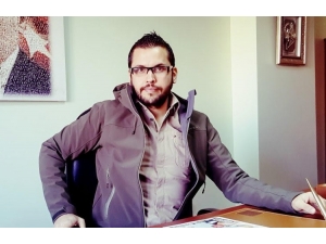 Cep Telefonlarını Belirli Aralıklarla Islak Mendille Silin