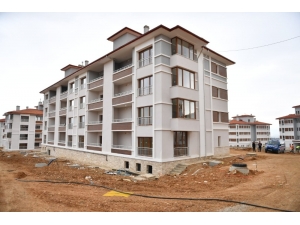 Acıpayam’da Depremzedeler İçin Yaptırılan 130 Konutun Kura Çekimi Yapıldı