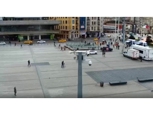 İstanbul’un Meydanları Boş Kaldı