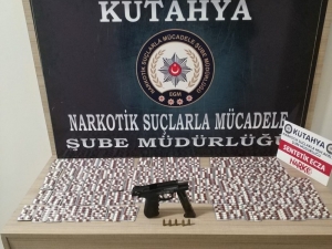 Uyuşturucuyla Yakalanan Şüpheliler Tutuklandı