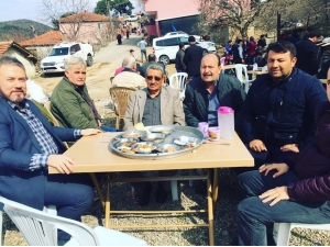 Burhaniye’de Muhtarlar Hayırda Bir Araya Geldi