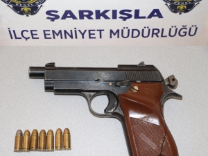 Beş Ayrı Suçtan Aranıyordu, Altıncı Suçunu İşledi