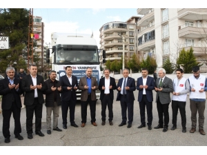 İdlib’e 4 Tır Dolusu Yardım