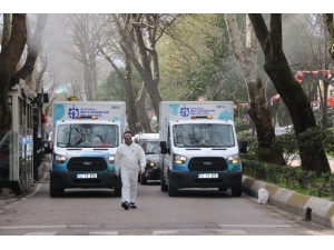 Kocaeli’de Kent Merkezi Araçlarla Dezenfekte Ediliyor