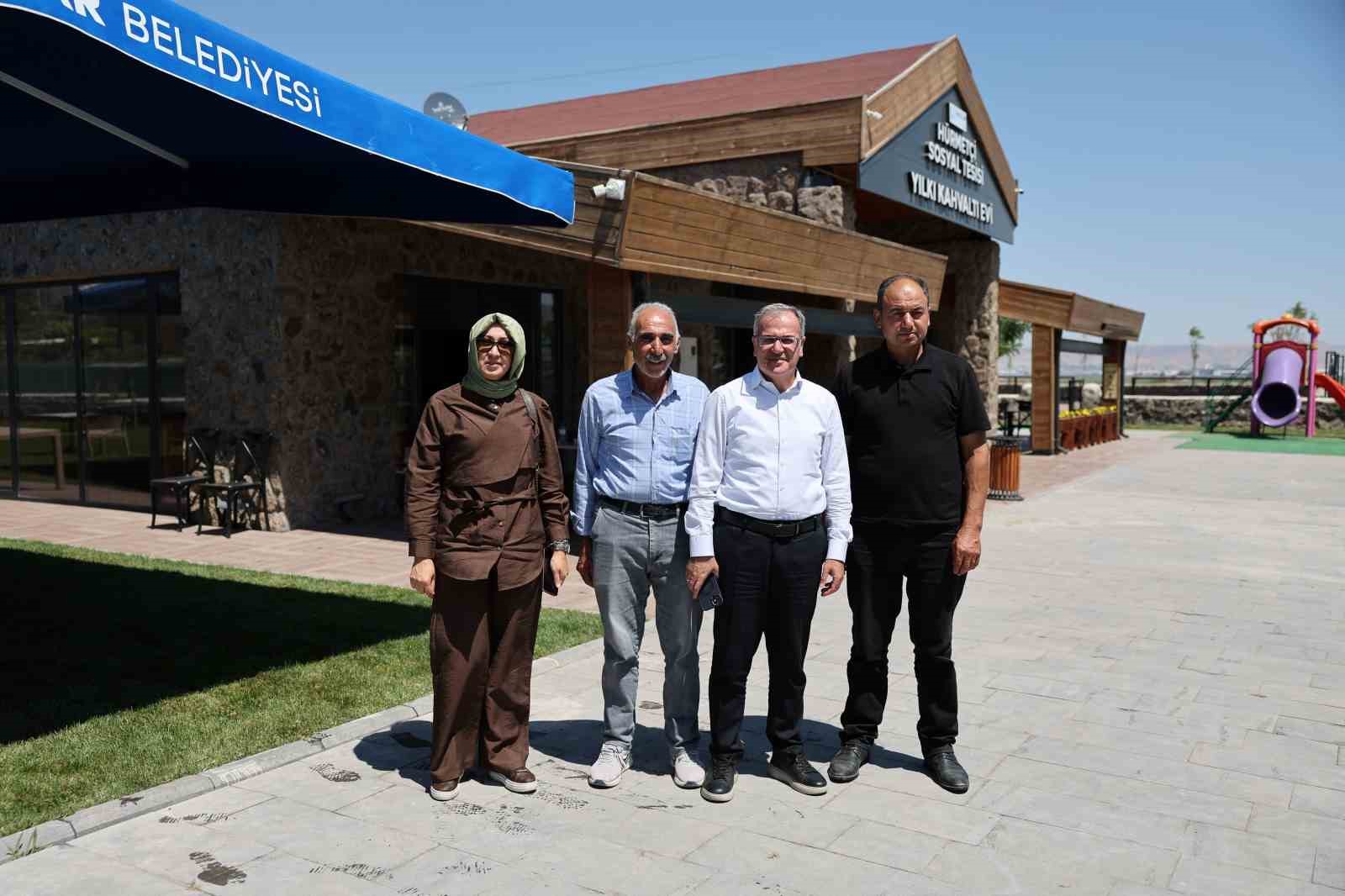 baskan-ozdogan-hurmetci-sofrasi-yenilenen-yuzuyle-turizmin-yeni-bulusma-noktasi-oldu