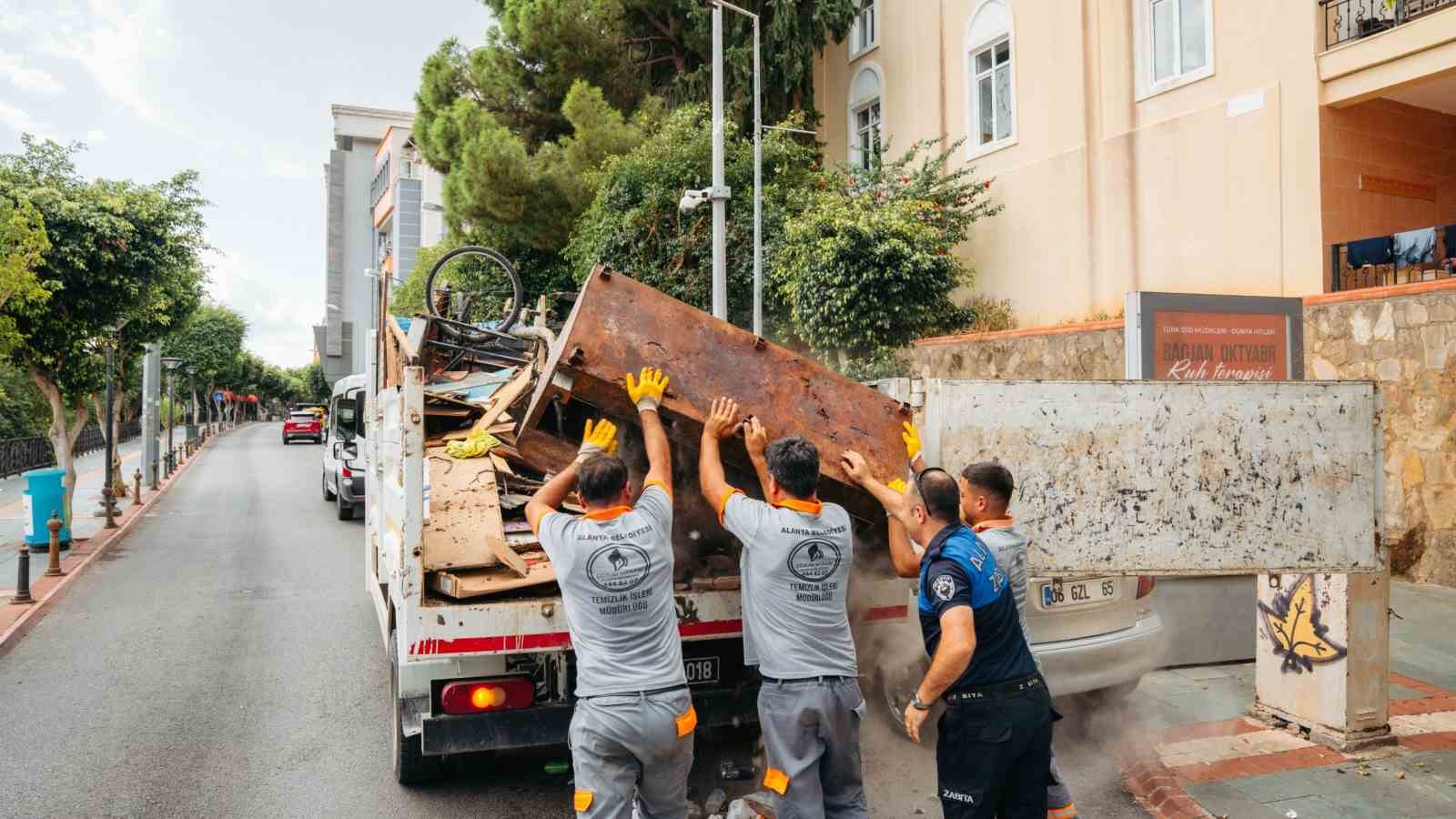 alanya-nin-turizm-vitrini-icin-temizlik-seferberligi